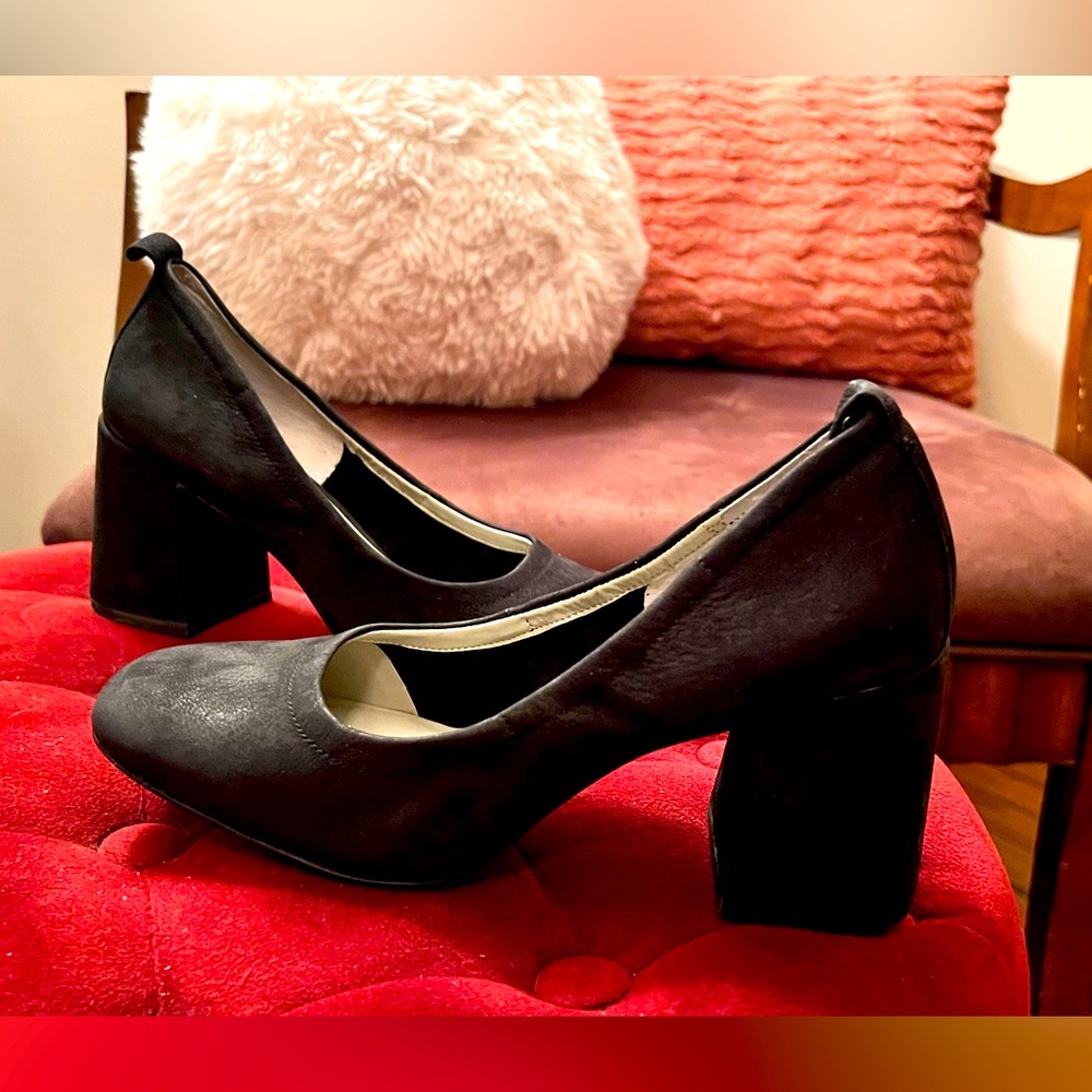 1. State black leather pumps Sz 6